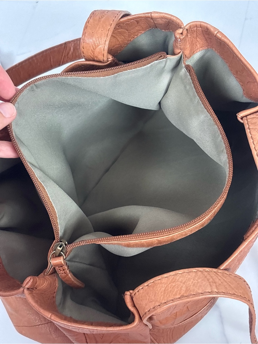 American Leather Co Brown Genuine Leather Embossed Shoulder Bag Boho Western - Picture 12 of 16